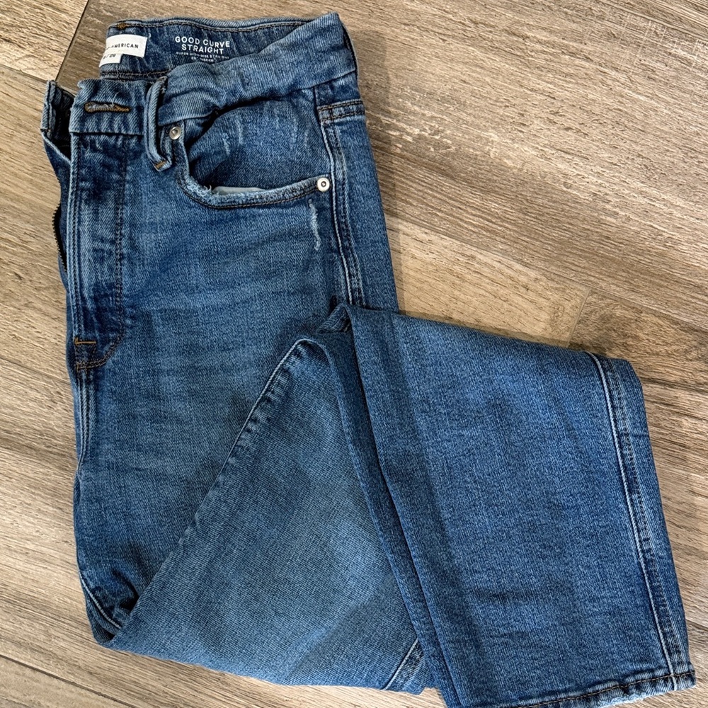 Good American Classic Blue Jeans